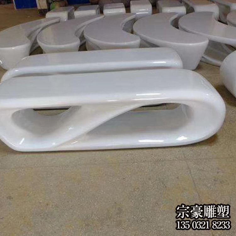 玻璃鋼異形坐凳，商超美陳椅凳定制