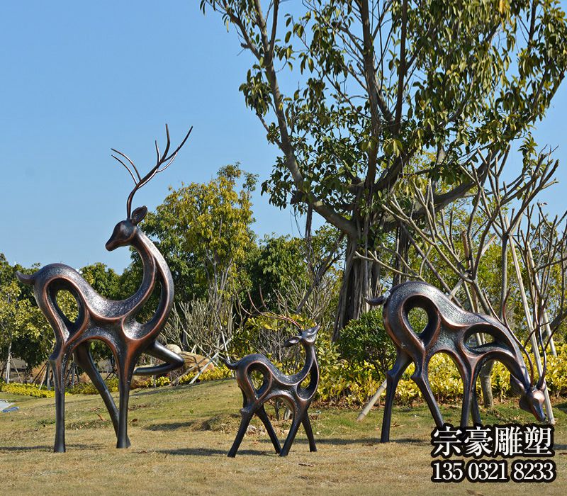 公園銅雕抽象覓食的梅花鹿雕塑 公園銅雕抽象覓食的梅花鹿雕塑