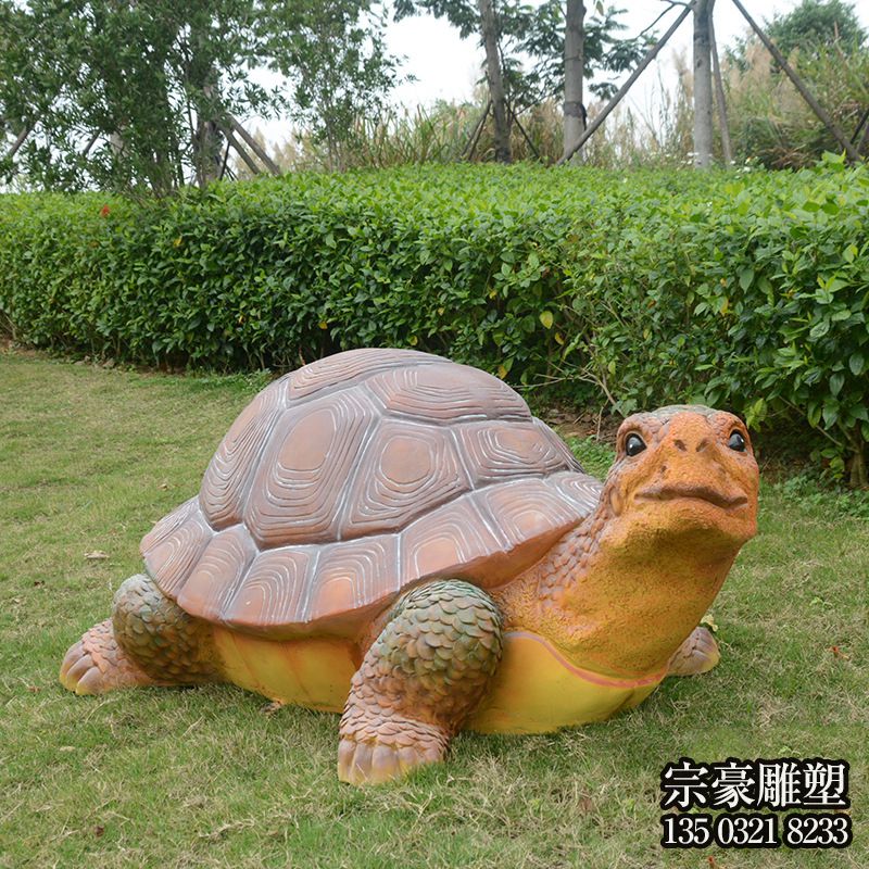 景區草坪玻璃鋼仿真動物爬行的烏龜雕塑 景區草坪玻璃鋼仿真動物爬行的烏龜雕塑